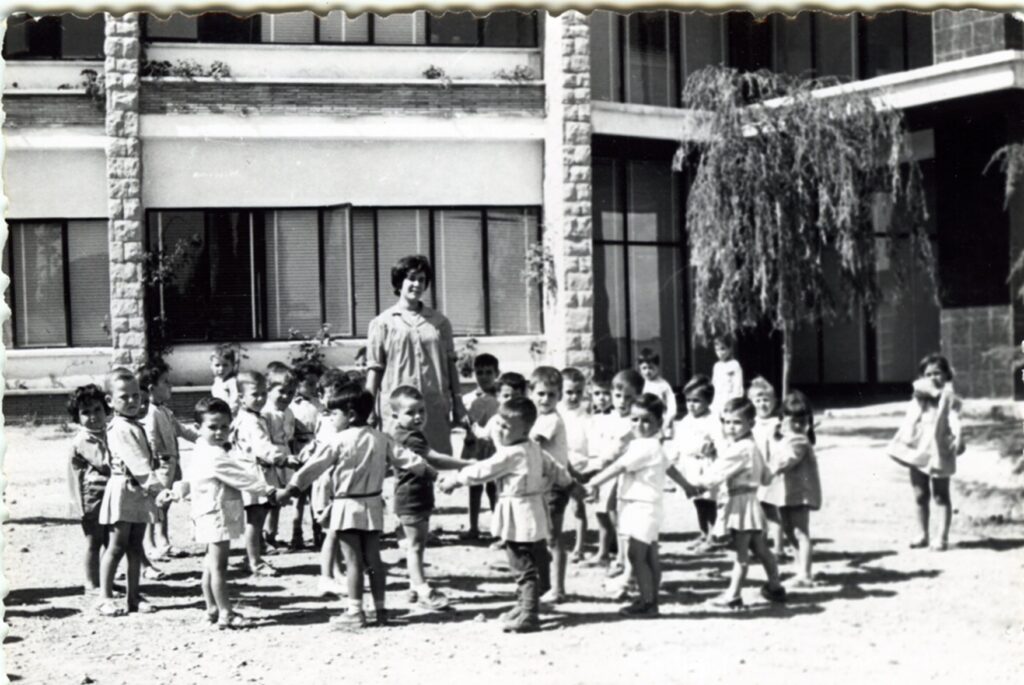 Escola Àngela Roca